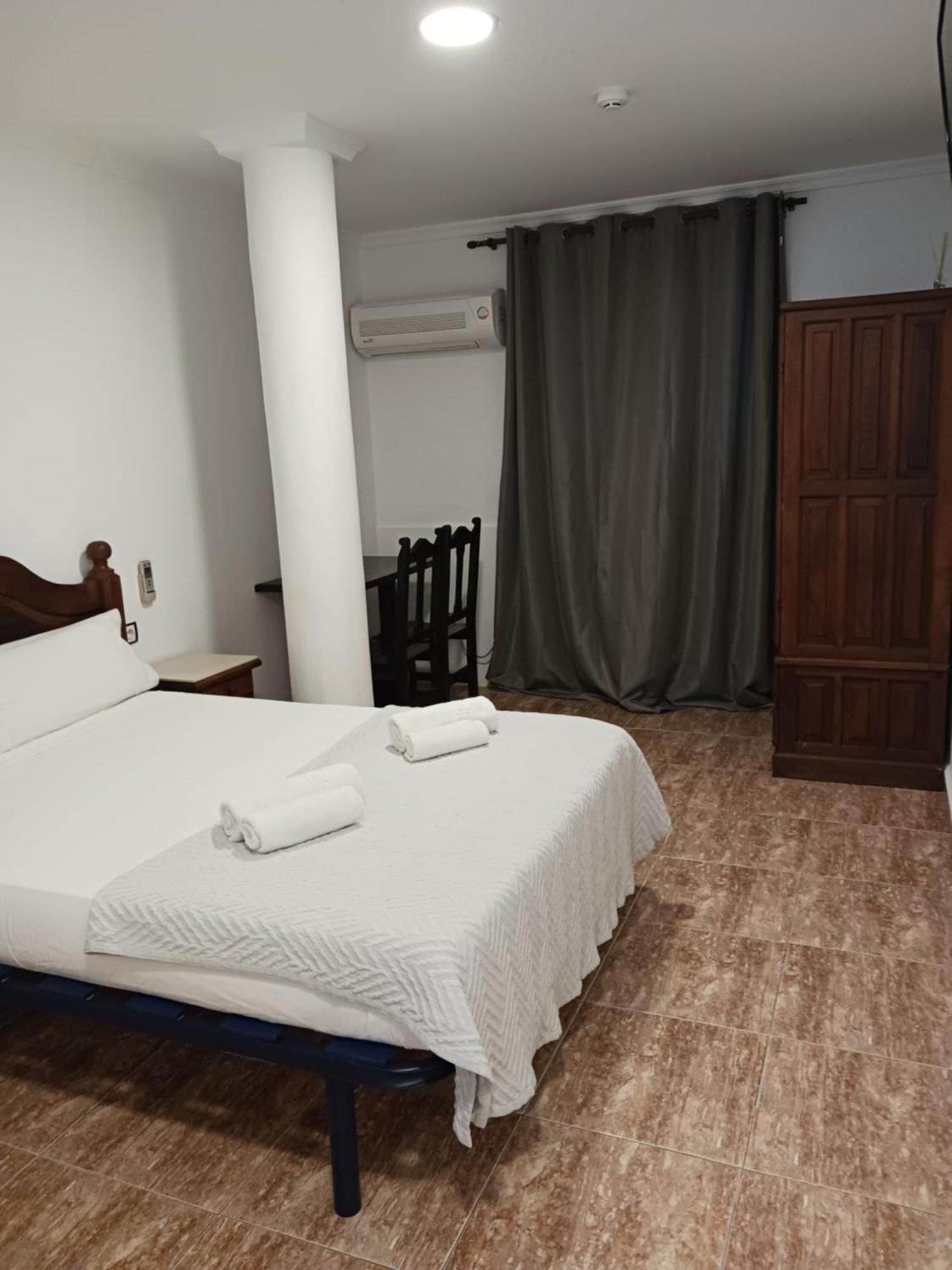 Hotel Manantiales 토레몰리노스 외부 사진