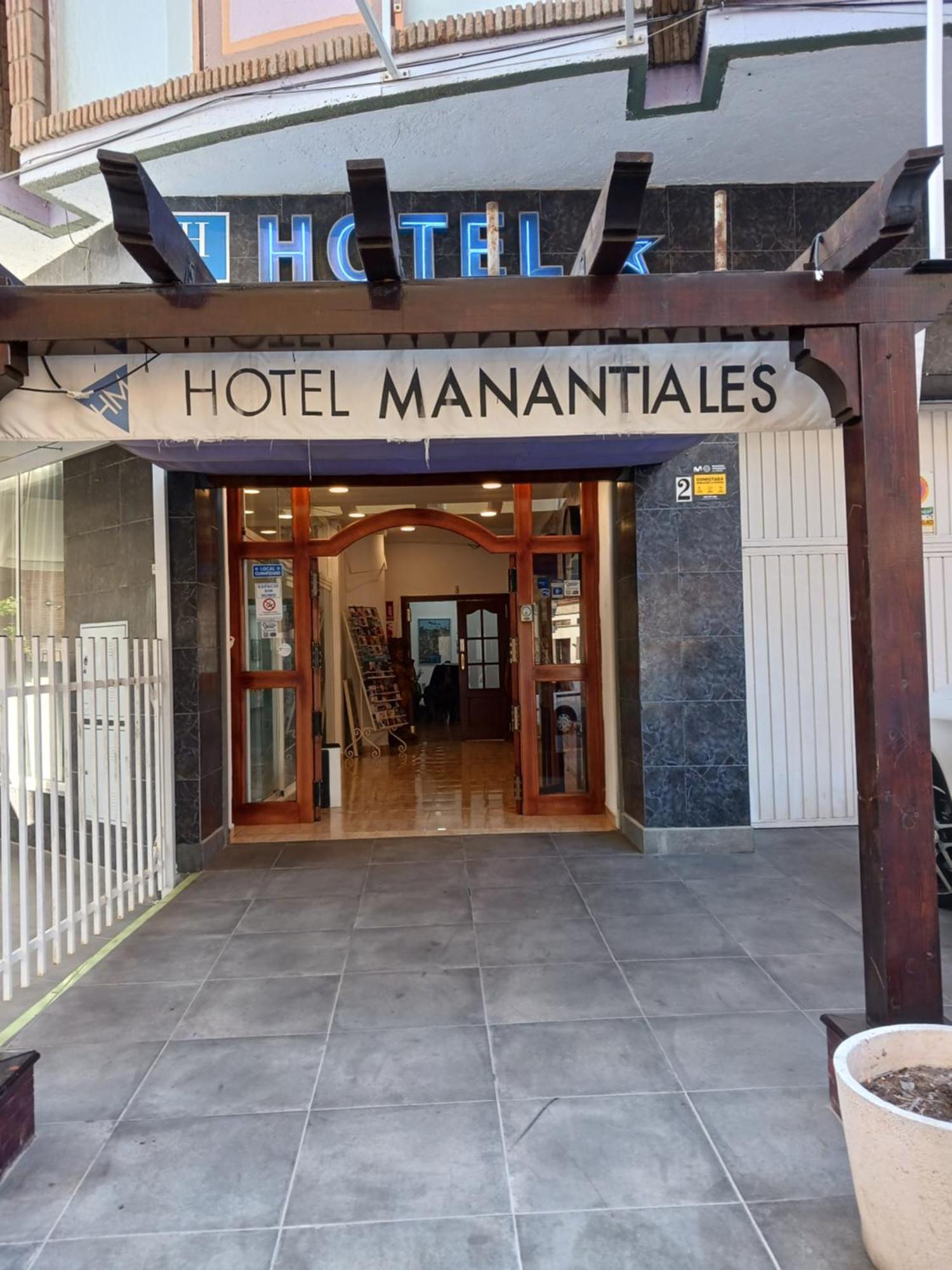 Hotel Manantiales 토레몰리노스 외부 사진